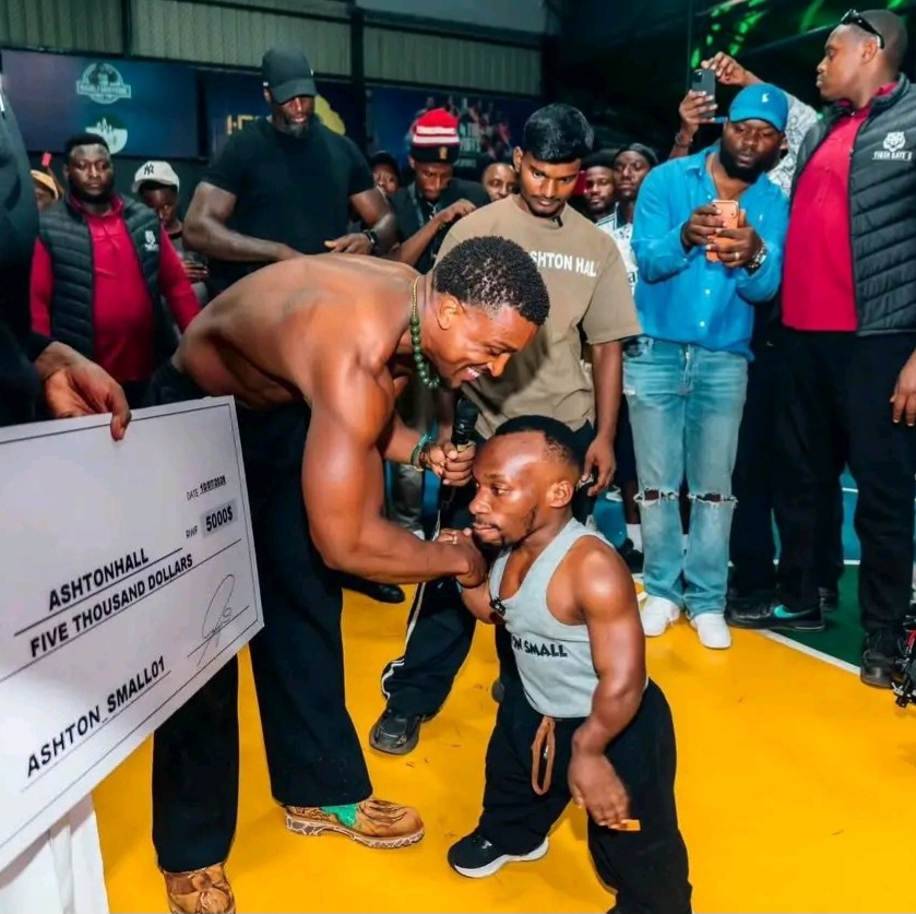 Uko Kagarara yabanje gushidikanya kuri Ashton Hall kugeza yisunze AI