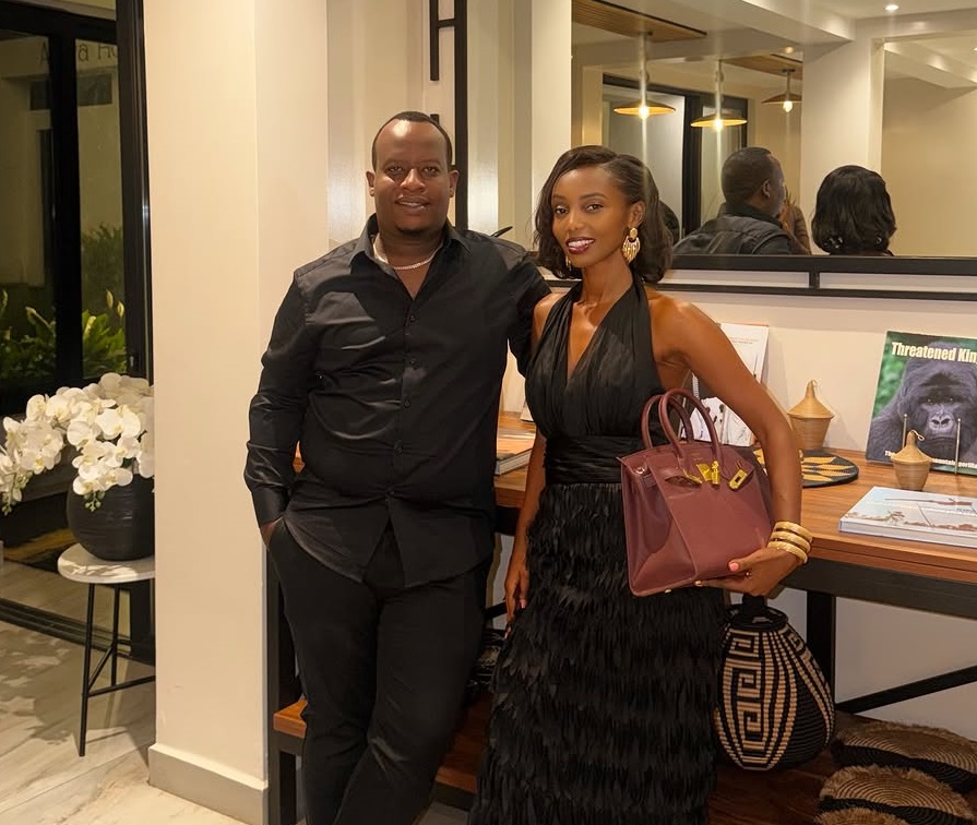 Amashimwe y’umunyamakuru Kwizigira Jean Claude mu gihe bizihiza imyaka 8  y’ubukwe