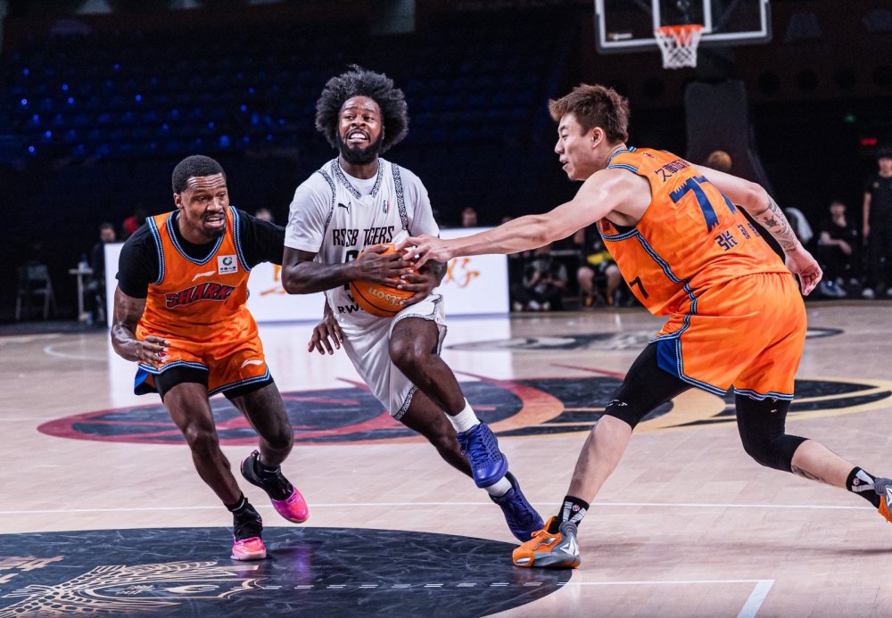 RSSB Tigers yitwaye neza imbere Shanghai Sharks yo mu Bushinwa 