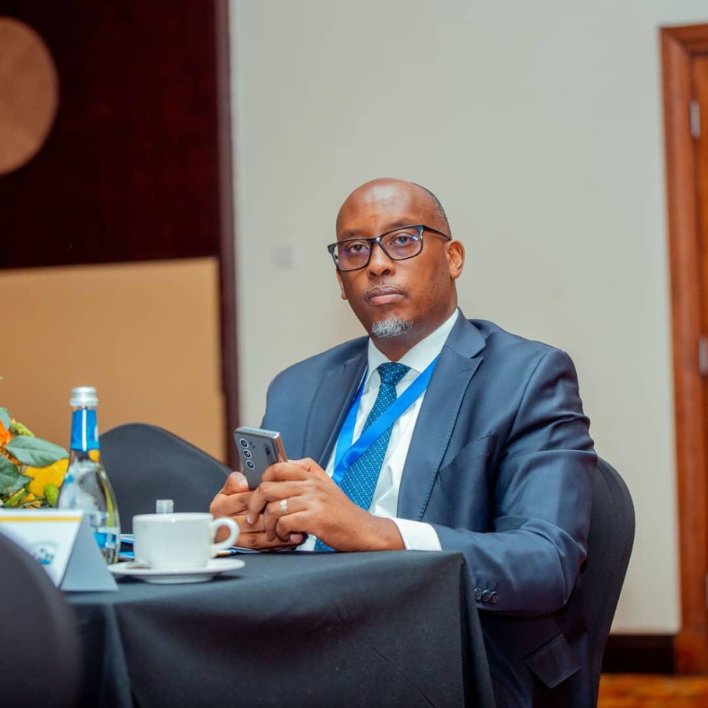 Nyuma yo kwegura kwa Fabrice harakurikiraho iki muri FERWAFA? Komite Nyobozi irahaguma?