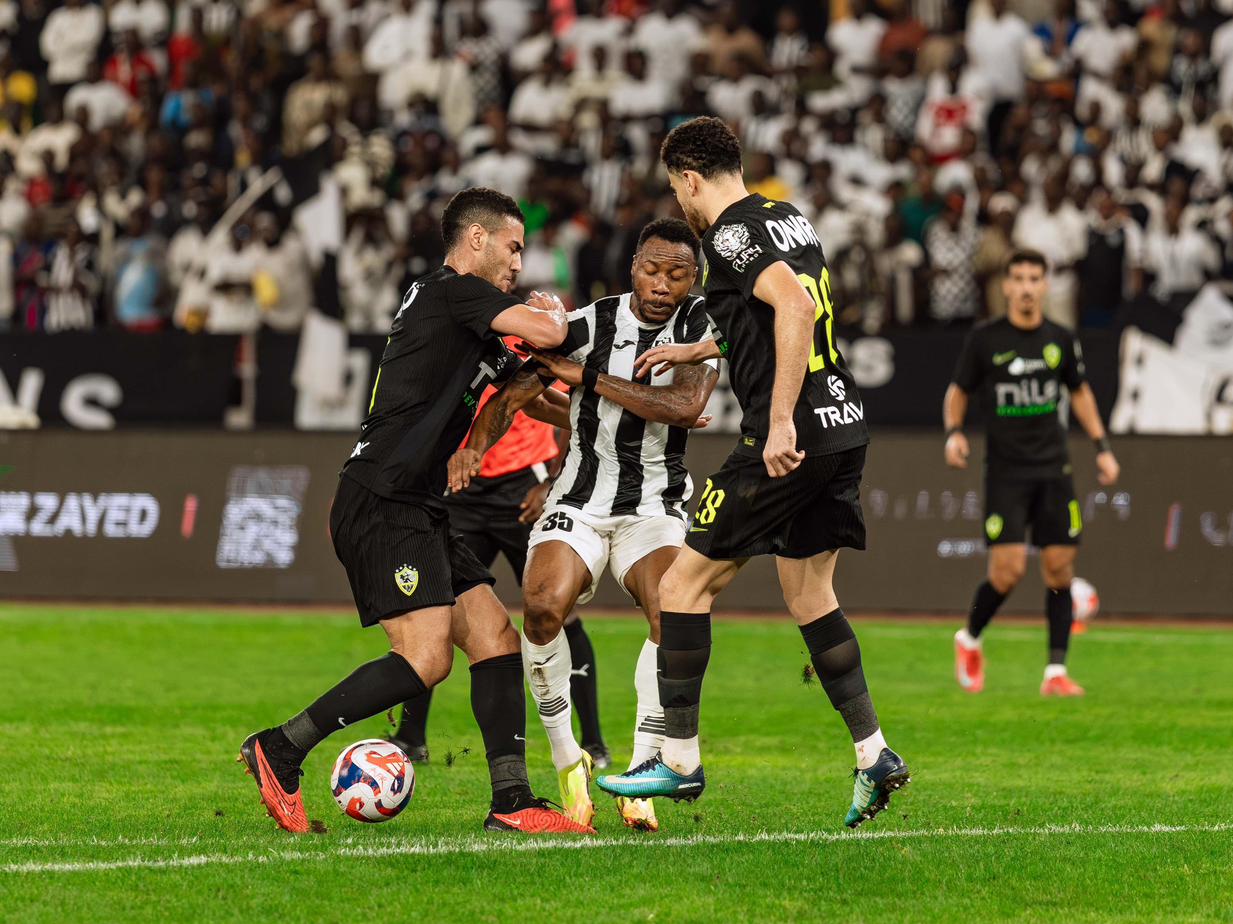 Imibare ya APR FC igana mu matsinda yajemo ibihekane (AMAFOTO)