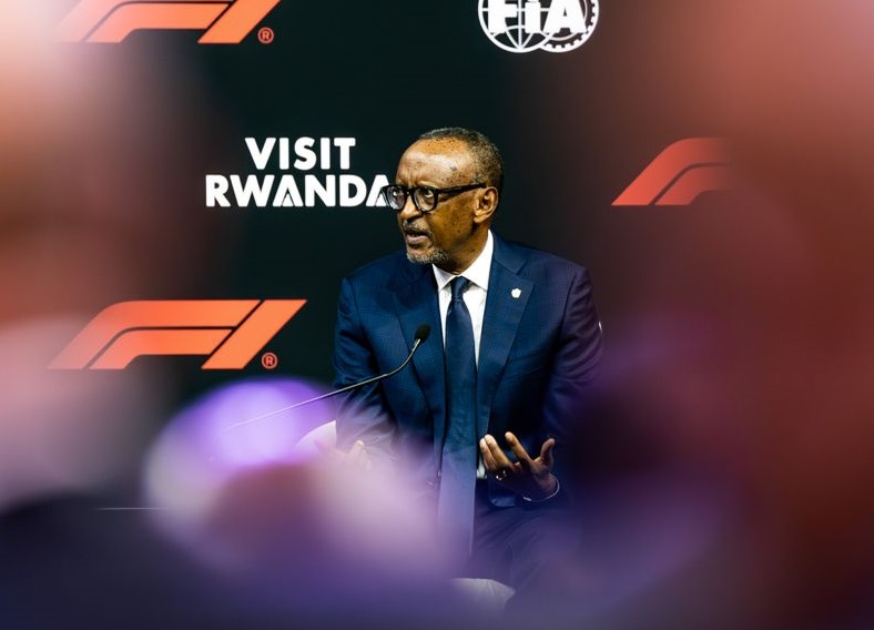 Perezida Kagame yasubije abavuga ko u Rwanda ari agahugu gato kukwakira Formula1
